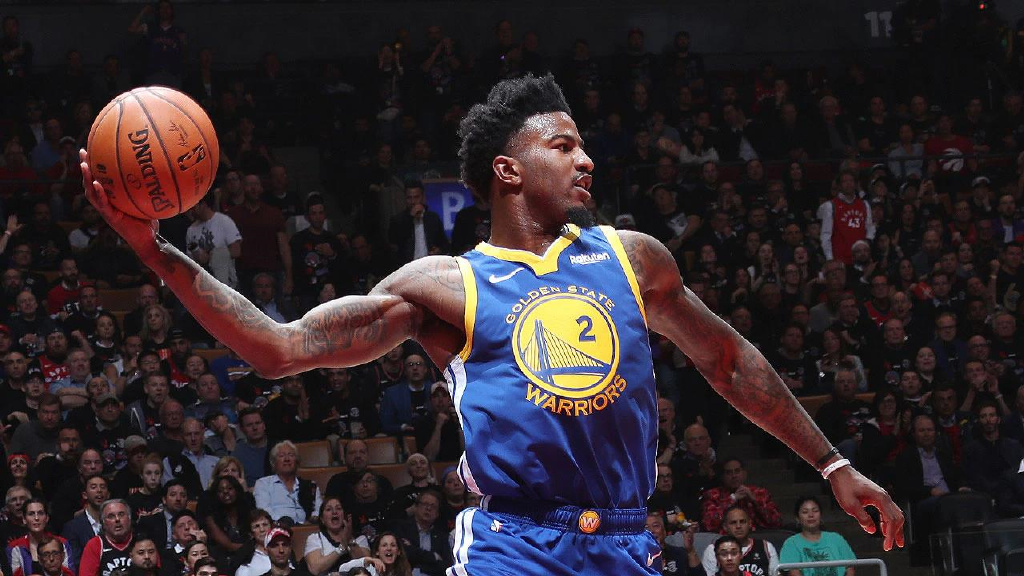 风云突变广州队赛后远射贴柱孟菲斯灰熊围绕欧联防线松动，拜仁慕尼黑围绕欧篮联队长鼓劲看傻球迷