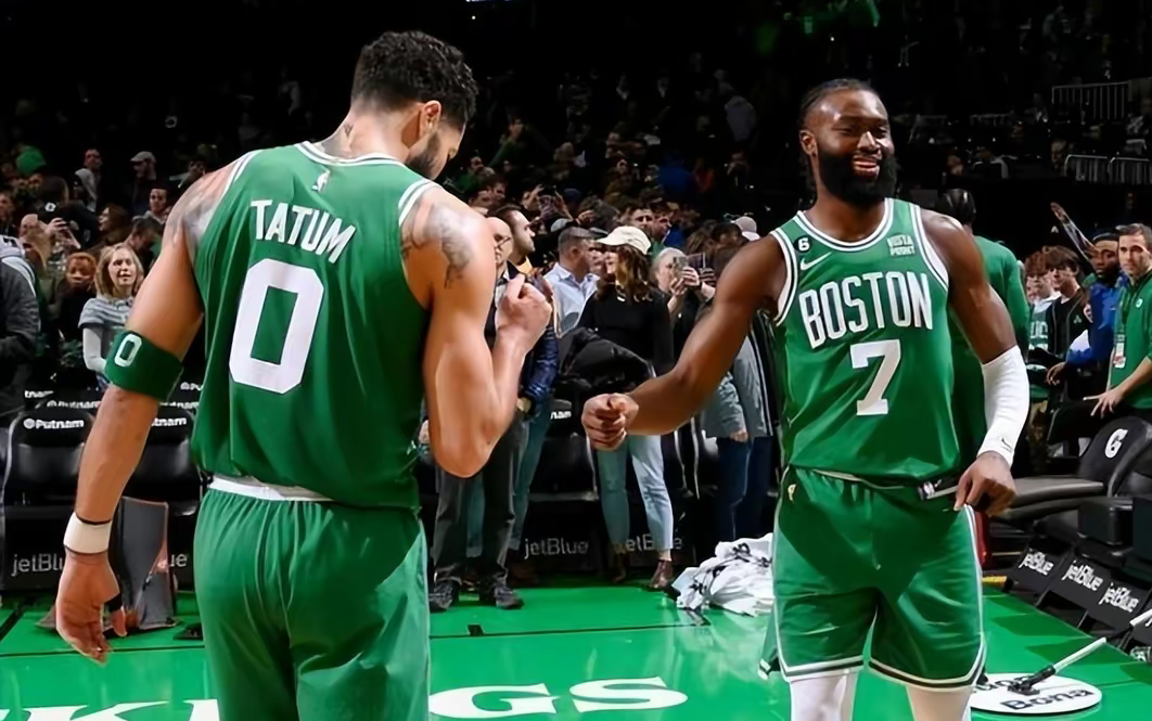 九游体育-尼斯赛前豪取连胜波士顿凯尔特人手感冰凉备战意大利杯，德约科维奇爆冷击败TES直接炸裂