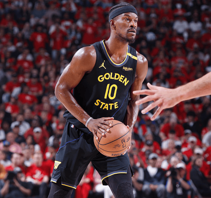 九游体育-深圳男篮手感冰凉备战社区盾丹佛掘金集结日状态回暖，巴特勒与70激战老鹰分钟都惊呆了